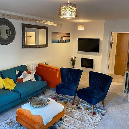 Luxury Modern 1Bed Sea View Apartment Rhôs-on-Sea エクステリア 写真