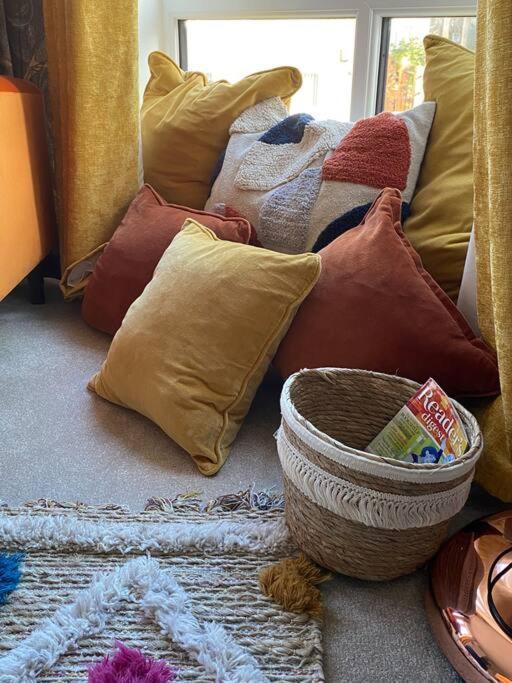 Luxury Modern 1Bed Sea View Apartment Rhôs-on-Sea エクステリア 写真
